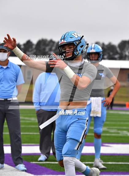 Thumbnail 2 in Waskom vs. West Rusk (UIL 3A D2 Region III Semifinal) photogallery.