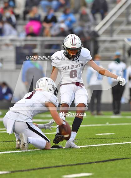 Thumbnail 3 in Waskom vs. West Rusk (UIL 3A D2 Region III Semifinal) photogallery.