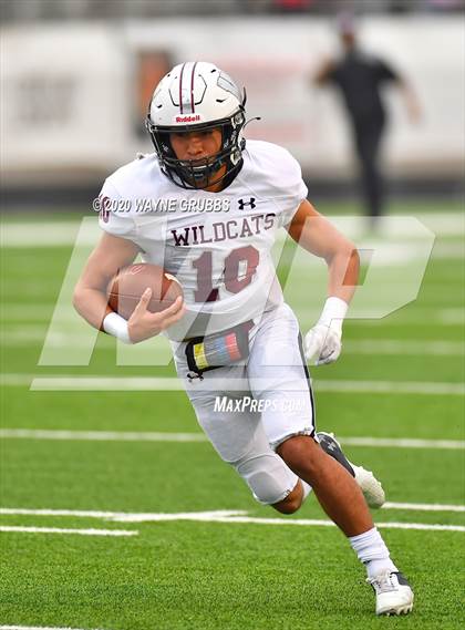 Thumbnail 2 in Waskom vs. West Rusk (UIL 3A D2 Region III Semifinal) photogallery.