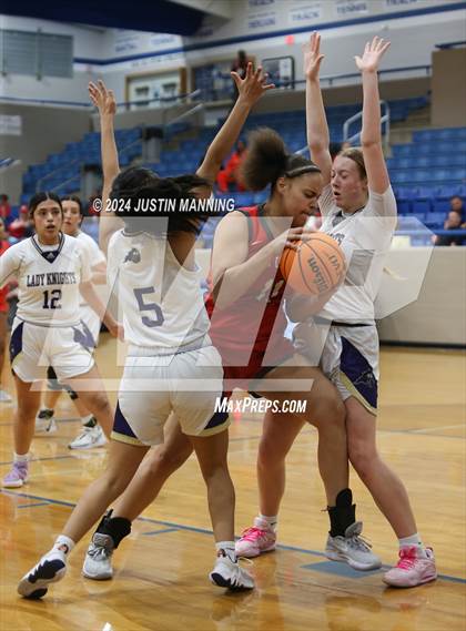 Thumbnail 3 in Drew Central vs. Centerpoint (AAA 3A-4 Regional Round 1) photogallery.