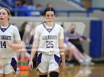 Thumbnail 3 in Drew Central vs. Centerpoint (AAA 3A-4 Regional Round 1) photogallery.