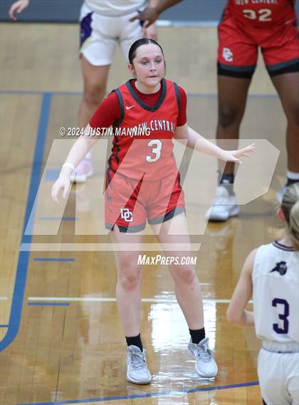 Thumbnail 2 in Drew Central vs. Centerpoint (AAA 3A-4 Regional Round 1) photogallery.
