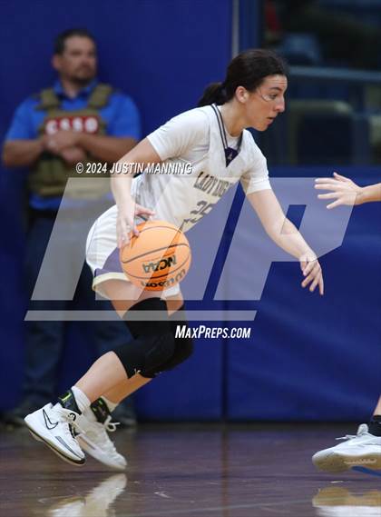 Thumbnail 2 in Drew Central vs. Centerpoint (AAA 3A-4 Regional Round 1) photogallery.