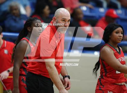 Thumbnail 1 in Drew Central vs. Centerpoint (AAA 3A-4 Regional Round 1) photogallery.