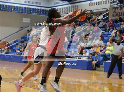 Thumbnail 2 in Drew Central vs. Centerpoint (AAA 3A-4 Regional Round 1) photogallery.