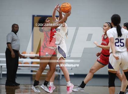 Thumbnail 2 in Drew Central vs. Centerpoint (AAA 3A-4 Regional Round 1) photogallery.