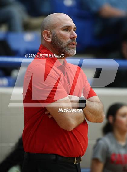Thumbnail 2 in Drew Central vs. Centerpoint (AAA 3A-4 Regional Round 1) photogallery.