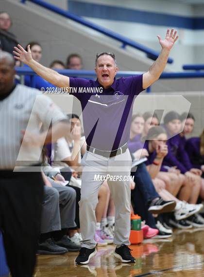 Thumbnail 2 in Drew Central vs. Centerpoint (AAA 3A-4 Regional Round 1) photogallery.