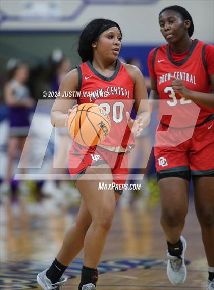 Thumbnail 2 in Drew Central vs. Centerpoint (AAA 3A-4 Regional Round 1) photogallery.