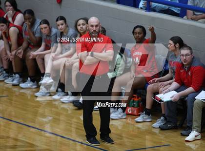 Thumbnail 2 in Drew Central vs. Centerpoint (AAA 3A-4 Regional Round 1) photogallery.