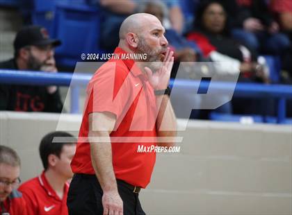 Thumbnail 2 in Drew Central vs. Centerpoint (AAA 3A-4 Regional Round 1) photogallery.