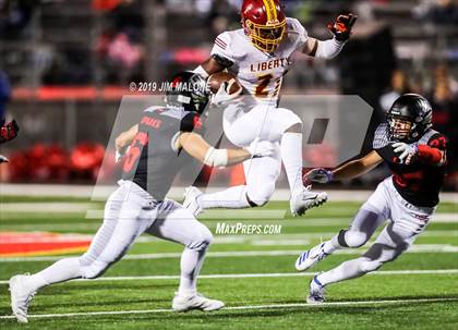 Thumbnail 3 in Liberty vs. Clayton Valley Charter (Honor Bowl) photogallery.