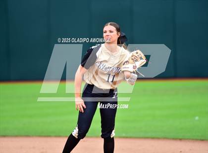 Thumbnail 2 in Andrews @ Calallen (UIL Softball 4A Div 1 Final) photogallery.