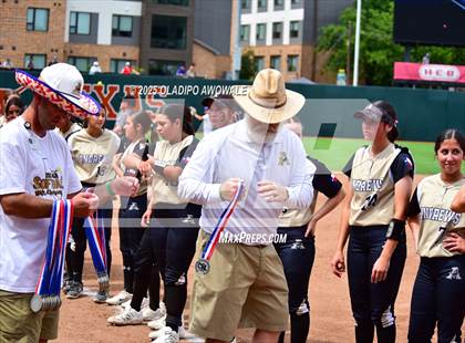 Thumbnail 2 in Andrews @ Calallen (UIL Softball 4A Div 1 Final) photogallery.