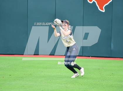 Thumbnail 2 in Andrews @ Calallen (UIL Softball 4A Div 1 Final) photogallery.
