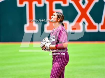 Thumbnail 2 in Andrews @ Calallen (UIL Softball 4A Div 1 Final) photogallery.