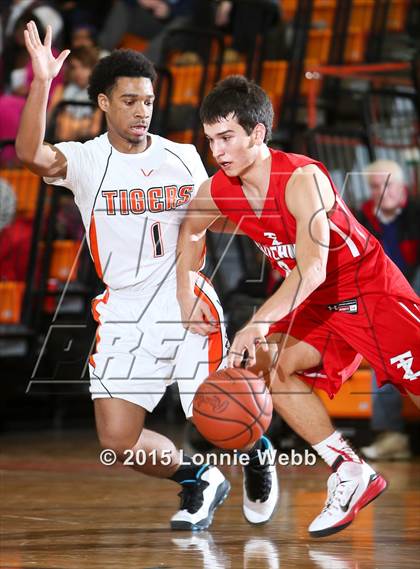 Thumbnail 3 in Tappan Zee @ Spring Valley photogallery.
