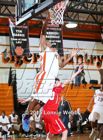 Thumbnail 2 in Tappan Zee @ Spring Valley photogallery.
