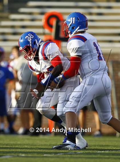 Thumbnail 1 in Cleveland vs. McCallie photogallery.