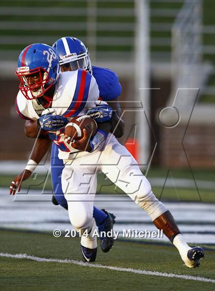 Thumbnail 2 in Cleveland vs. McCallie photogallery.