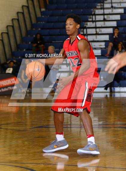 Thumbnail 3 in Clark vs. Westchester (Tarkanian Classic) photogallery.