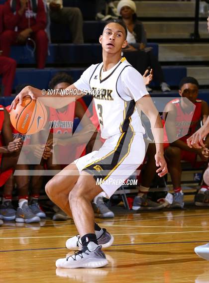 Thumbnail 1 in Clark vs. Westchester (Tarkanian Classic) photogallery.