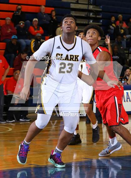 Thumbnail 2 in Clark vs. Westchester (Tarkanian Classic) photogallery.