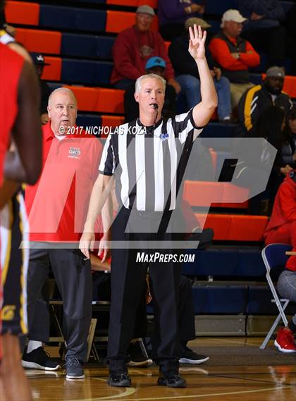 Thumbnail 2 in Clark vs. Westchester (Tarkanian Classic) photogallery.