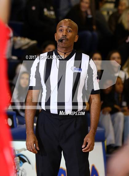 Thumbnail 2 in Clark vs. Westchester (Tarkanian Classic) photogallery.