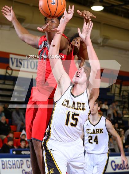 Thumbnail 3 in Clark vs. Westchester (Tarkanian Classic) photogallery.