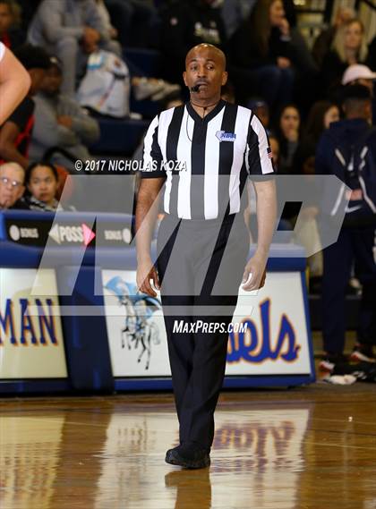 Thumbnail 3 in Clark vs. Westchester (Tarkanian Classic) photogallery.