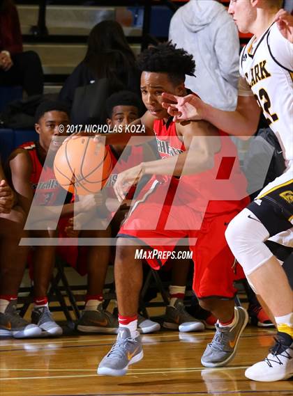 Thumbnail 3 in Clark vs. Westchester (Tarkanian Classic) photogallery.