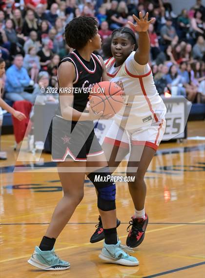 Thumbnail 3 in South Grand Prairie vs. Coppell (UIL 6A Regional Quarterfinal Playoff) photogallery.