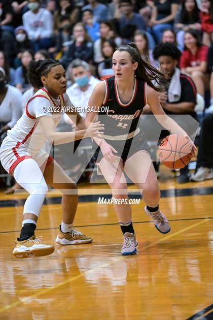 Thumbnail 1 in South Grand Prairie vs. Coppell (UIL 6A Regional Quarterfinal Playoff) photogallery.