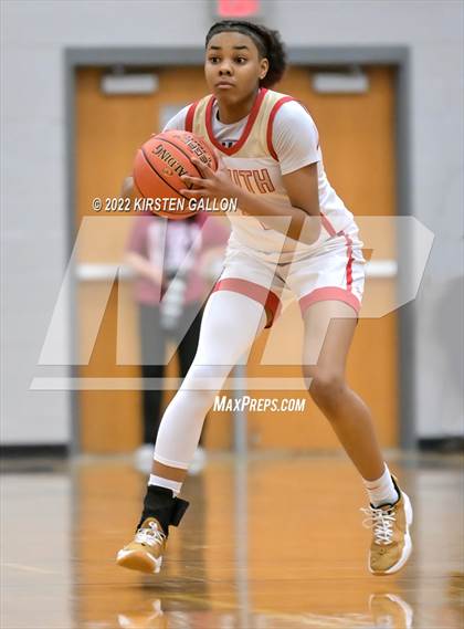 Thumbnail 3 in South Grand Prairie vs. Coppell (UIL 6A Regional Quarterfinal Playoff) photogallery.
