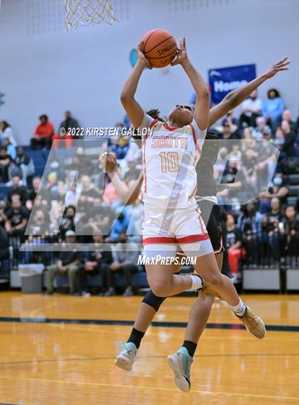 Thumbnail 1 in South Grand Prairie vs. Coppell (UIL 6A Regional Quarterfinal Playoff) photogallery.