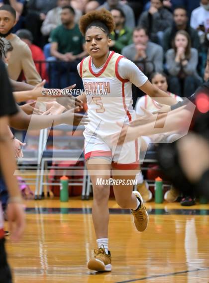 Thumbnail 1 in South Grand Prairie vs. Coppell (UIL 6A Regional Quarterfinal Playoff) photogallery.