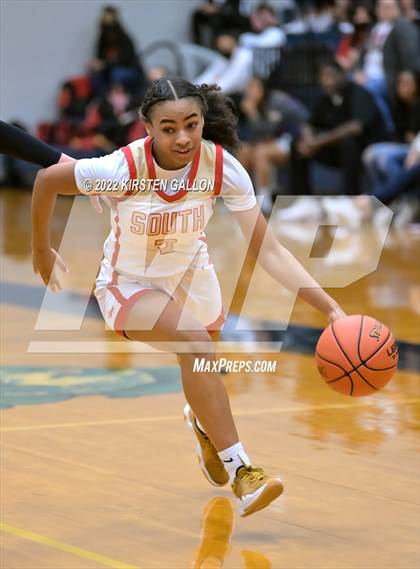 Thumbnail 3 in South Grand Prairie vs. Coppell (UIL 6A Regional Quarterfinal Playoff) photogallery.