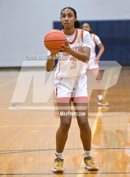 Thumbnail 2 in South Grand Prairie vs. Coppell (UIL 6A Regional Quarterfinal Playoff) photogallery.