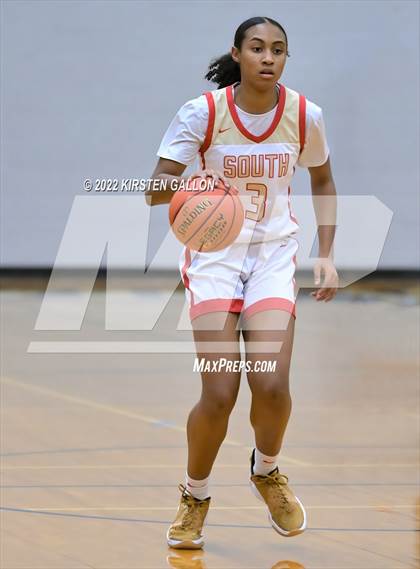 Thumbnail 3 in South Grand Prairie vs. Coppell (UIL 6A Regional Quarterfinal Playoff) photogallery.