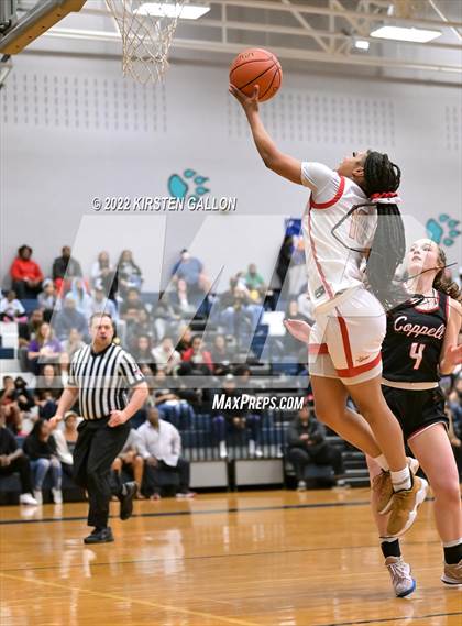 Thumbnail 2 in South Grand Prairie vs. Coppell (UIL 6A Regional Quarterfinal Playoff) photogallery.
