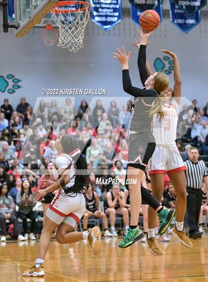 Thumbnail 2 in South Grand Prairie vs. Coppell (UIL 6A Regional Quarterfinal Playoff) photogallery.