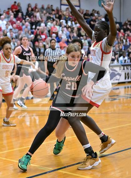 Thumbnail 1 in South Grand Prairie vs. Coppell (UIL 6A Regional Quarterfinal Playoff) photogallery.