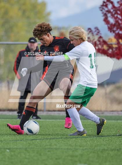 Thumbnail 1 in Idaho Falls vs Blackfoot (IHSAA 4A State Playoff) photogallery.