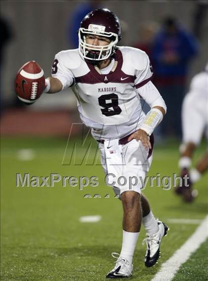 Thumbnail 3 in Austin @ Leander (5A Region 2 Bi-District Playoffs) photogallery.
