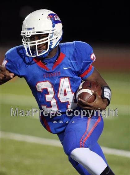 Thumbnail 3 in Austin @ Leander (5A Region 2 Bi-District Playoffs) photogallery.