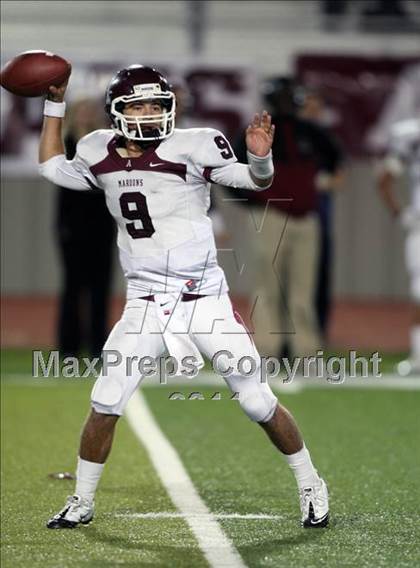 Thumbnail 3 in Austin @ Leander (5A Region 2 Bi-District Playoffs) photogallery.
