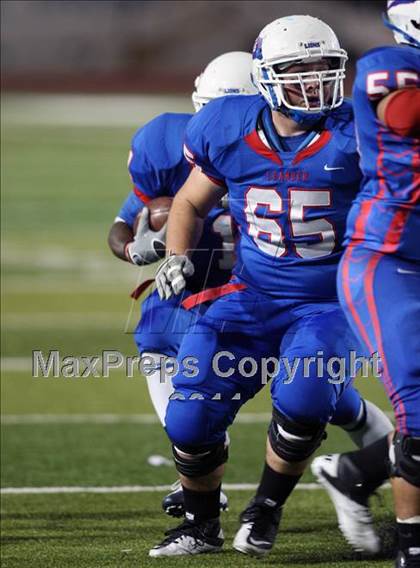 Thumbnail 3 in Austin @ Leander (5A Region 2 Bi-District Playoffs) photogallery.