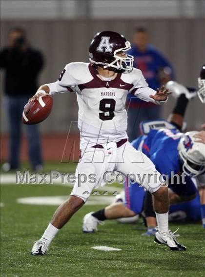 Thumbnail 2 in Austin @ Leander (5A Region 2 Bi-District Playoffs) photogallery.