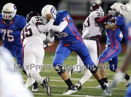 Thumbnail 3 in Austin @ Leander (5A Region 2 Bi-District Playoffs) photogallery.